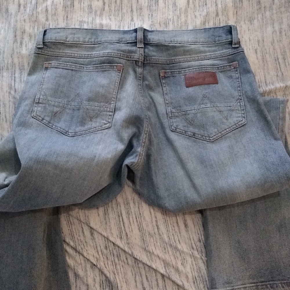 Mens Wrangler Slim Boot 33 x 32